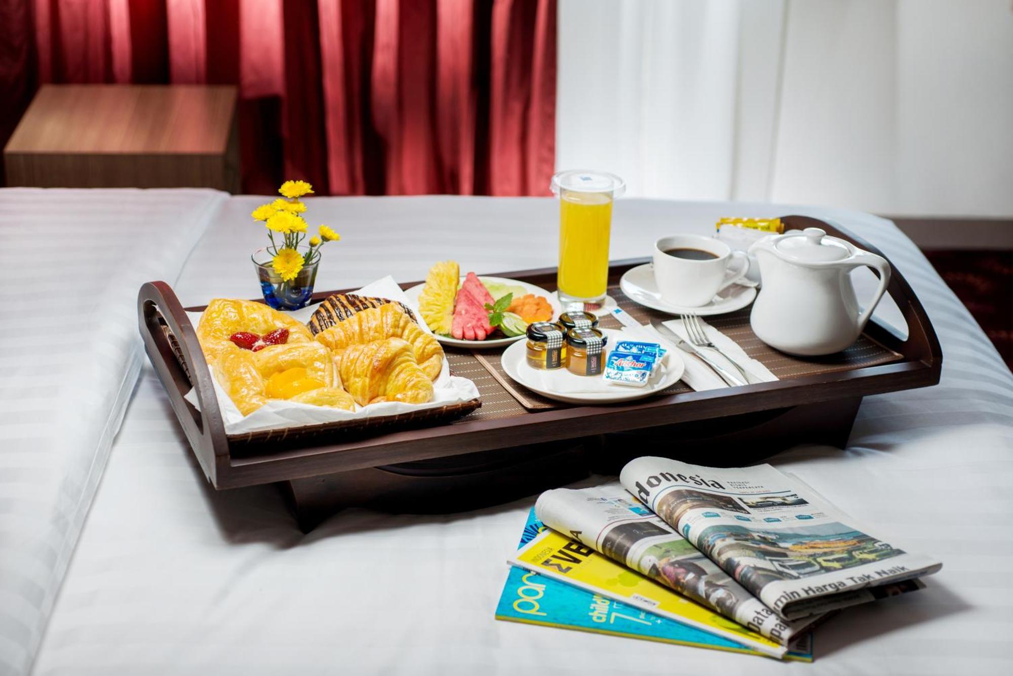 Blue Sky Hotel Petamburan Jakarta Eksteriør billede