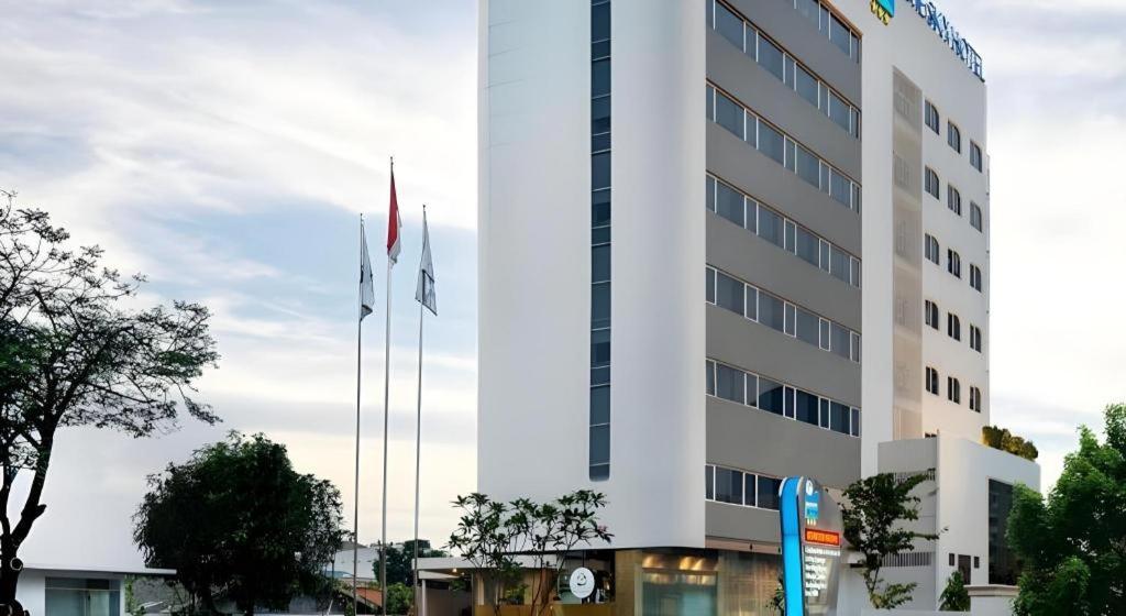 Blue Sky Hotel Petamburan Jakarta Eksteriør billede